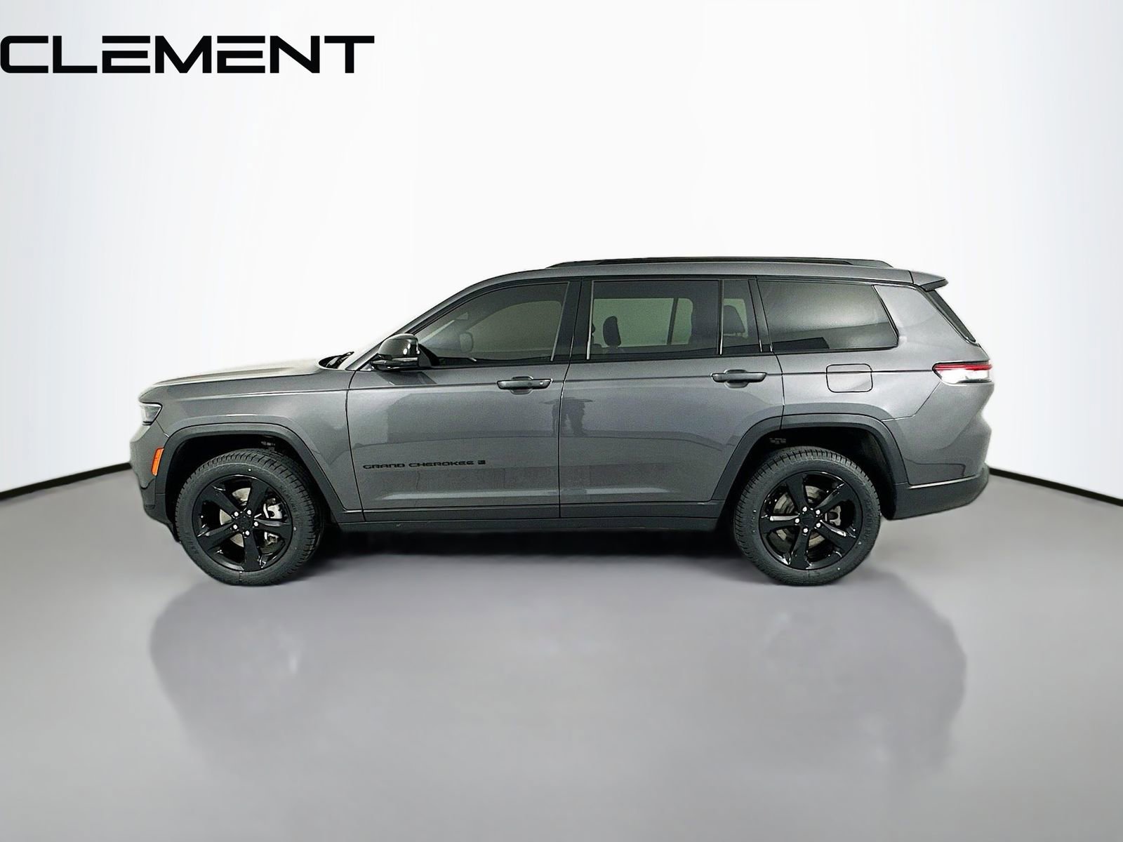 Used 2023 Jeep Grand Cherokee L Laredo AWD/4WD image 6