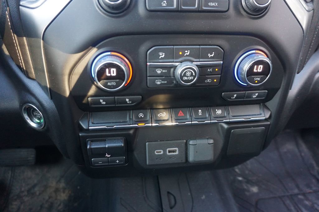 Used 2020 Chevrolet Silverado 1500 LT w/ All-Star Edition AWD/4WD image 13