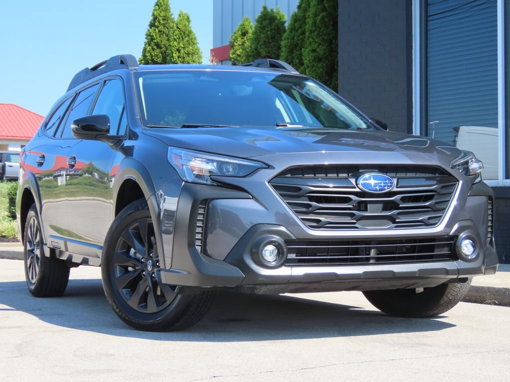 Used 2025 Subaru Outback Onyx Edition AWD/4WD image 2