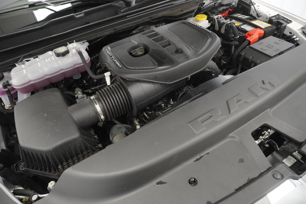 Used 2025 RAM 1500 Limited AWD/4WD image 49