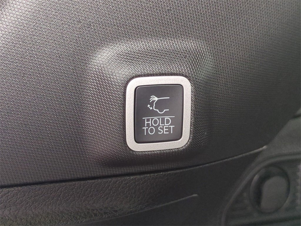 New 2025 Jeep Grand Cherokee Limited image 14