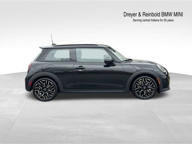 Used 2025 MINI Cooper S video 2