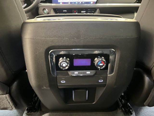 New 2025 Chevrolet Suburban LS w/ Max Trailering Package RWD image 20