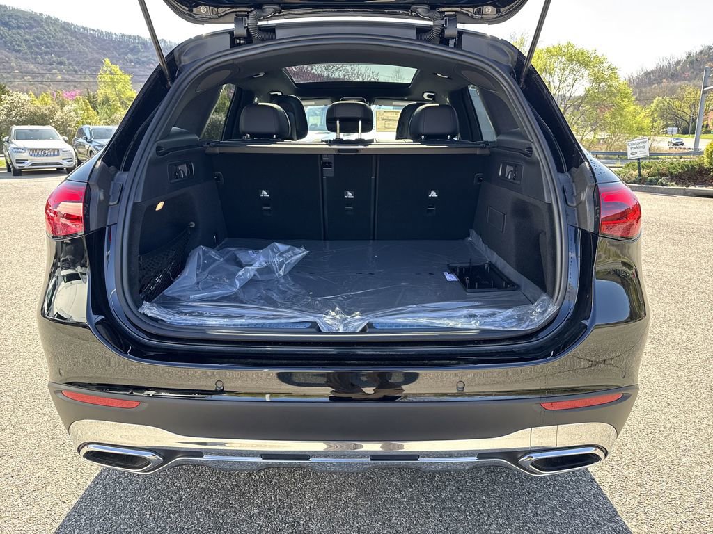 New 2025 Mercedes-Benz GLC 300 4MATIC image 12