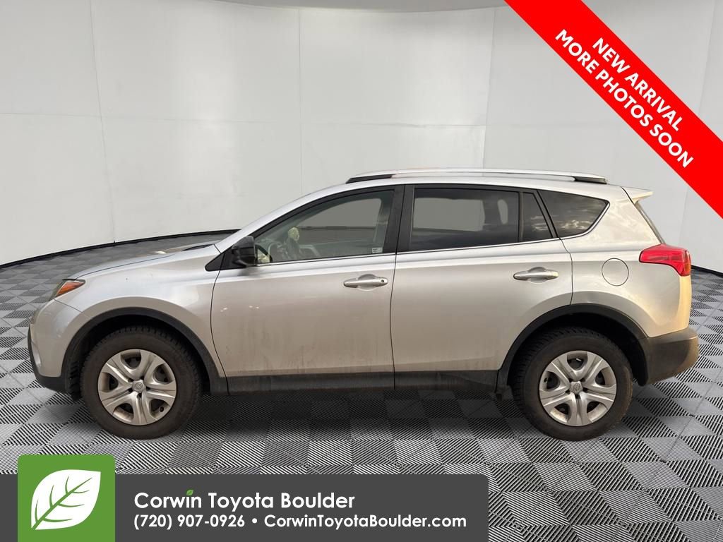 Used 2015 Toyota RAV4 LE AWD/4WD image 4