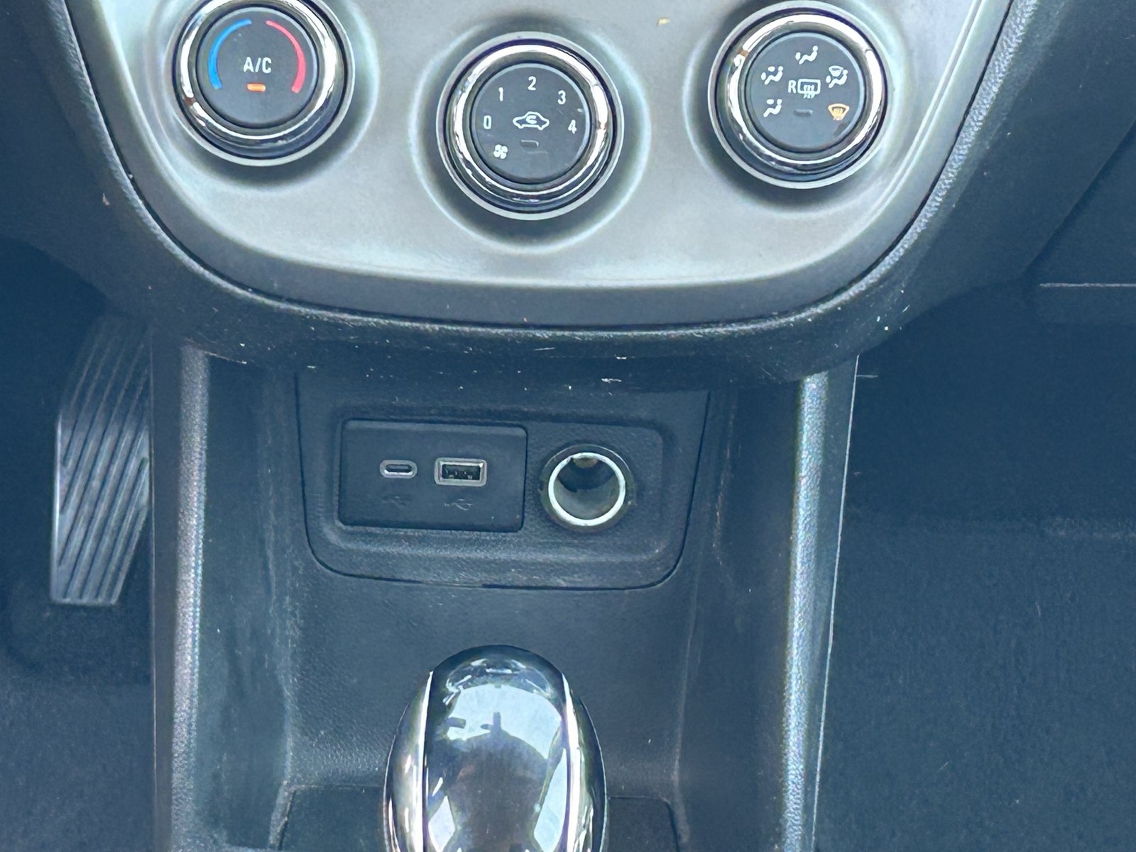 Certified 2021 Chevrolet Spark LS FWD image 21