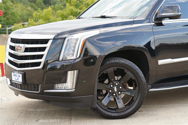 Used 2017 Cadillac Escalade Luxury AWD/4WD image 13