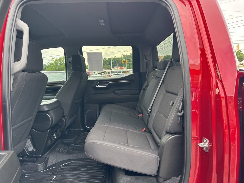 Used 2024 GMC Sierra 1500 Elevation w/ LPO, Elevation Black Package AWD/4WD image 26