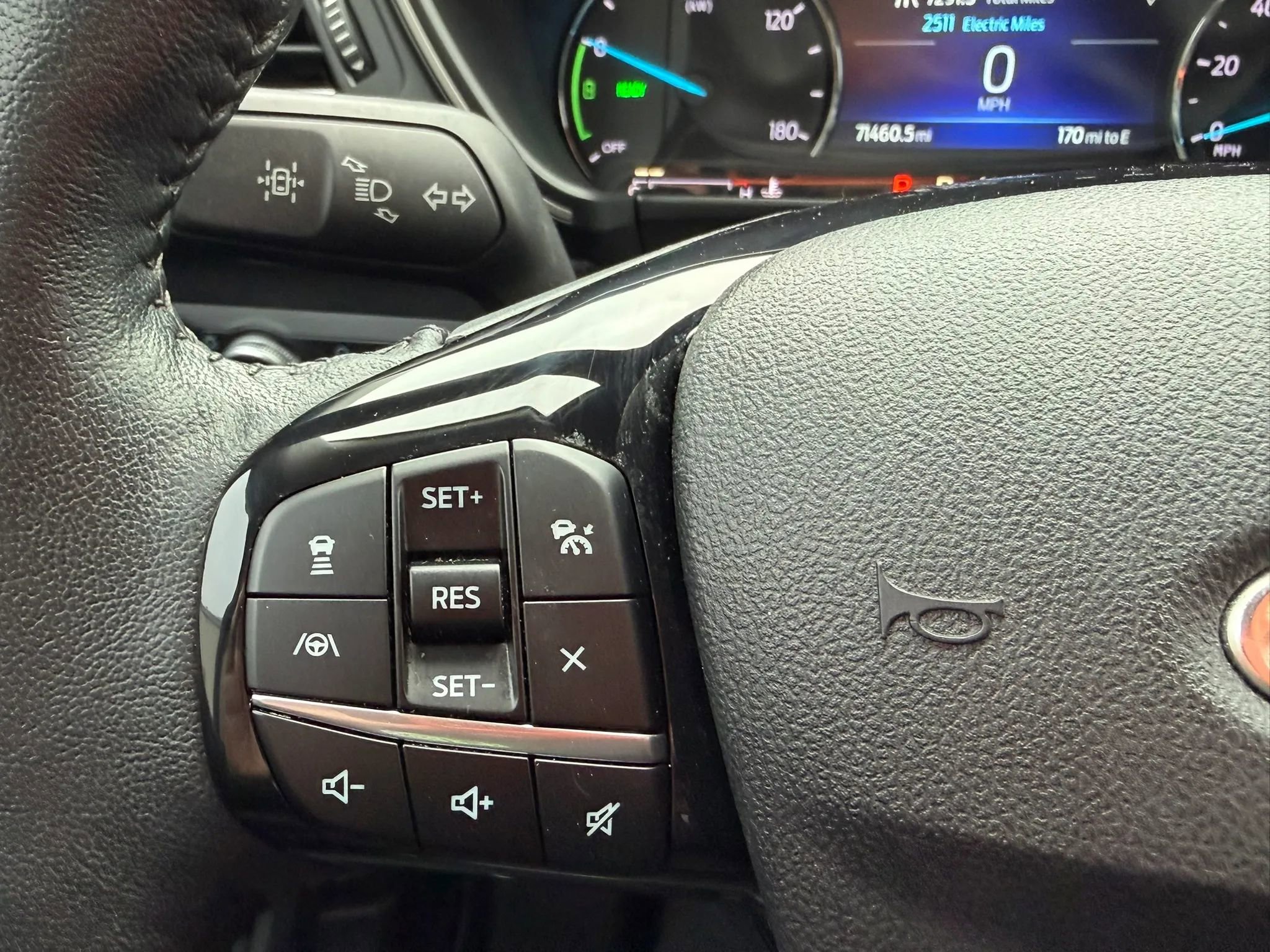 Used 2021 Ford Escape SEL image 27