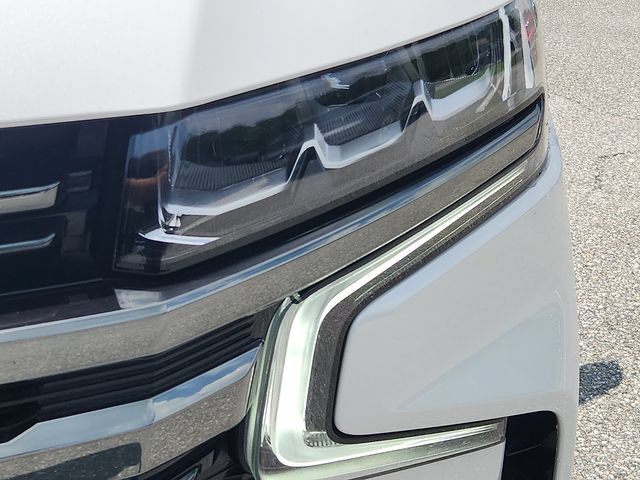 Used 2022 Chevrolet Tahoe RST w/ Luxury Package AWD/4WD image 9