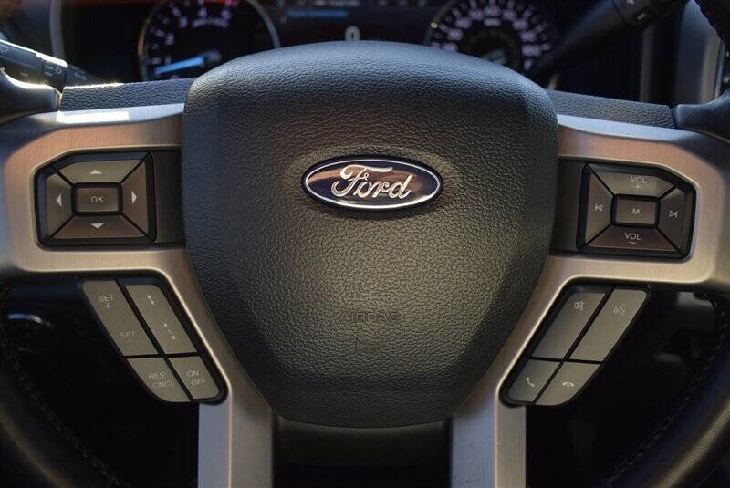 Used 2019 Ford F350 Platinum w/ Platinum Ultimate Package image 19