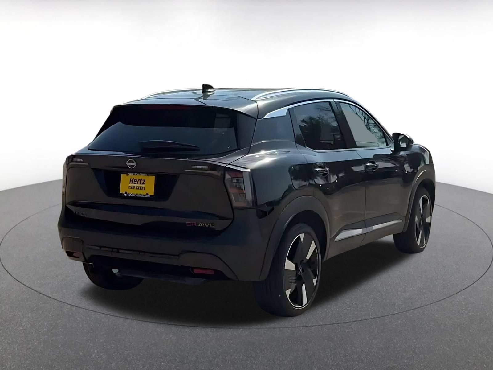 Used 2026 Nissan Kicks SR AWD/4WD image 13