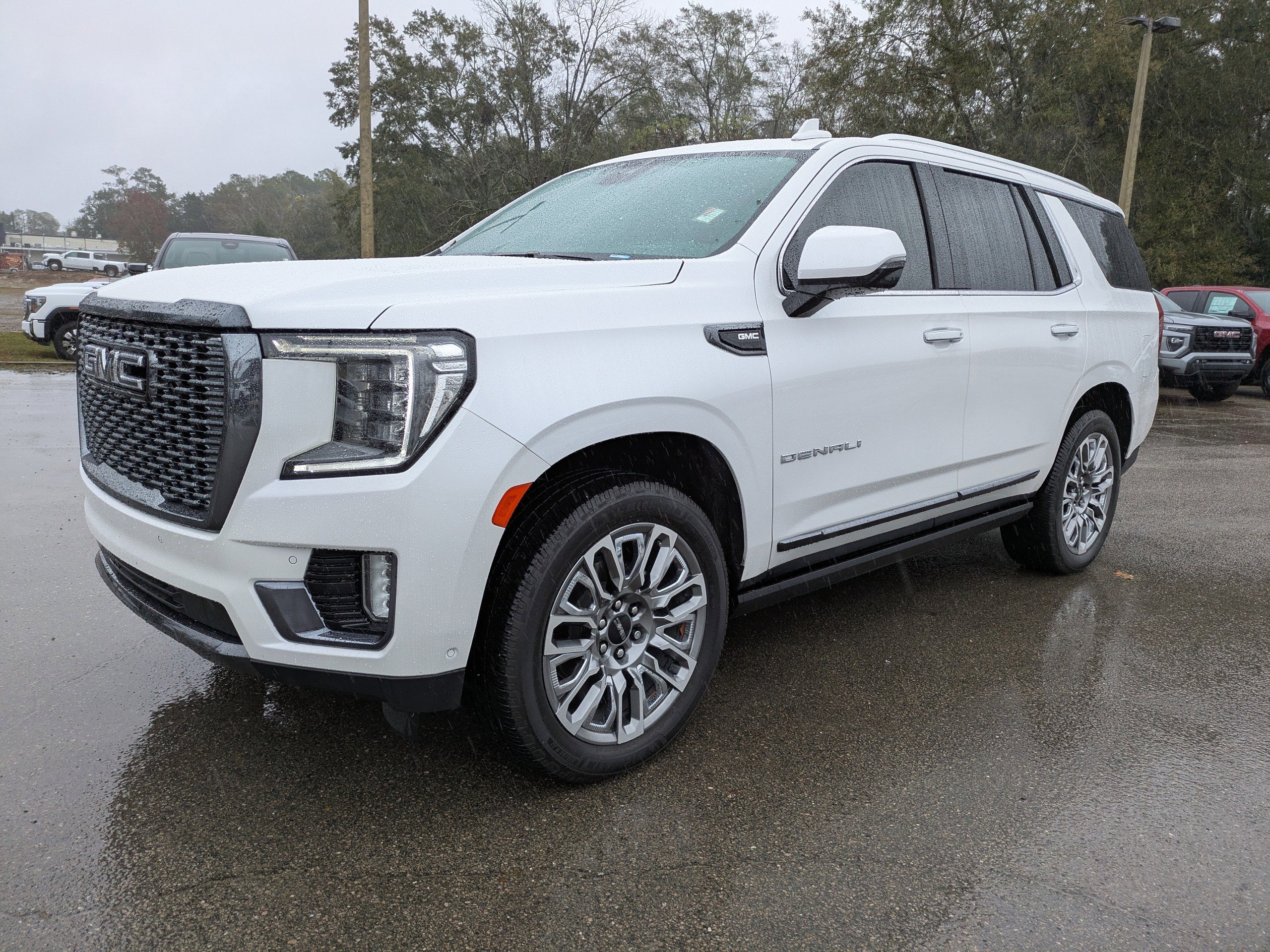 Used 2023 GMC Yukon Denali Ultimate image 8