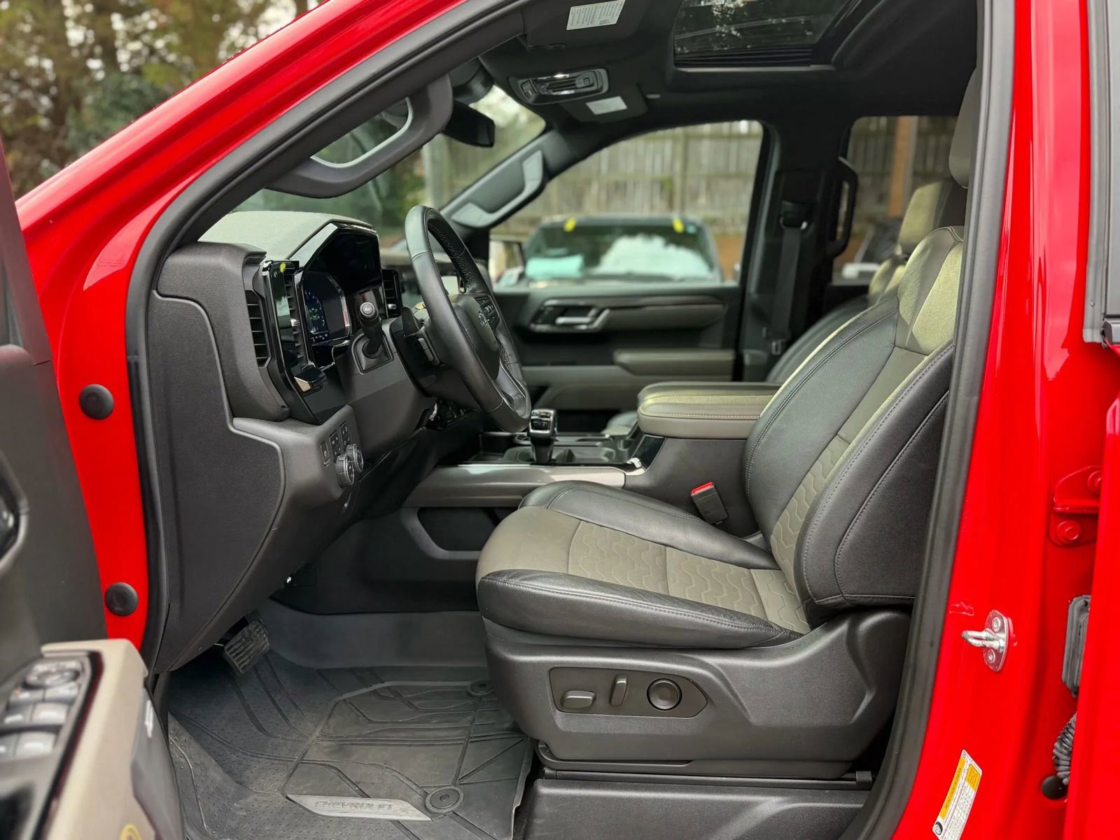 Used 2023 Chevrolet Silverado 1500 ZR2 w/ LPO, Dark Essentials Package image 10