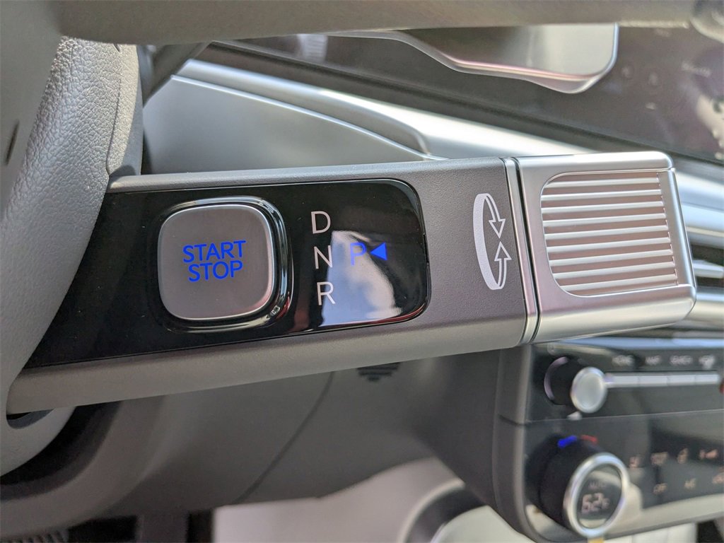 New 2026 Hyundai Ioniq 9 SEL image 12