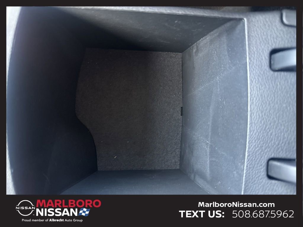 Used 2023 Hyundai Venue SEL w/ Cargo Package image 26