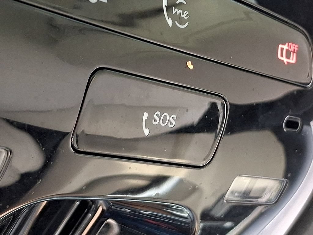 Used 2025 Mercedes-Benz C 300 Sedan image 26