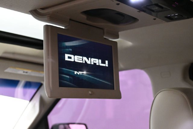 Used 2017 GMC Yukon Denali w/ Open Road Package AWD/4WD image 21