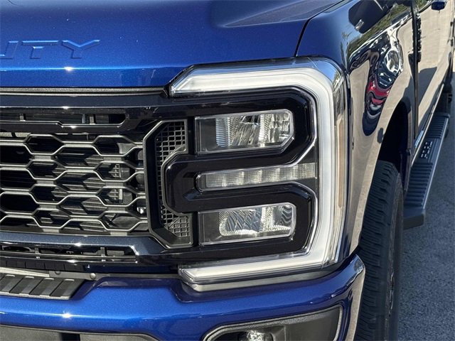 New 2026 Ford F250 Lariat w/ Black Appearance Package image 11