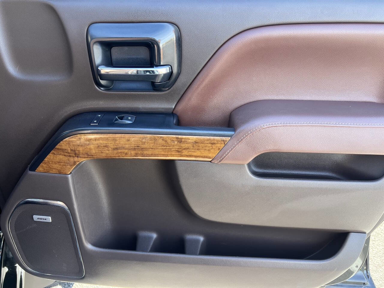 Used 2014 Chevrolet Silverado 1500 High Country w/ High Country Premium Package image 25