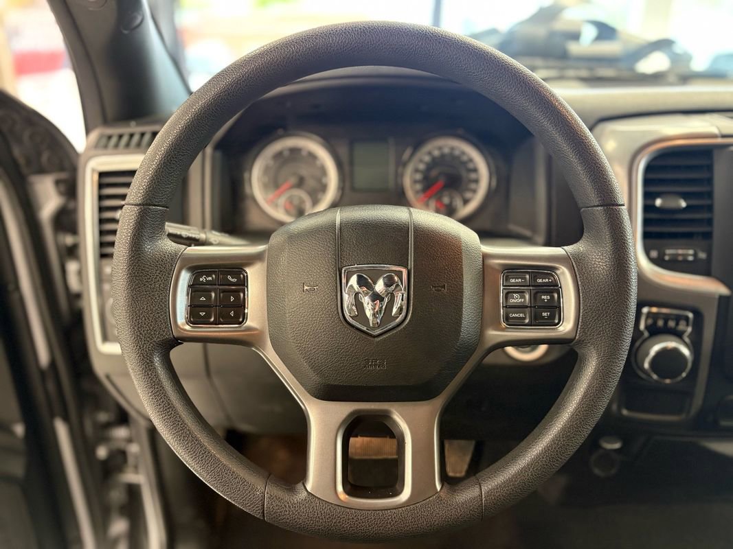 Used 2024 RAM 1500 Classic Warlock RWD image 17