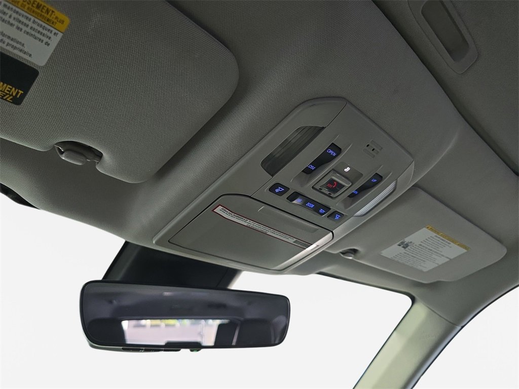 Used 2021 Toyota Highlander Limited image 25