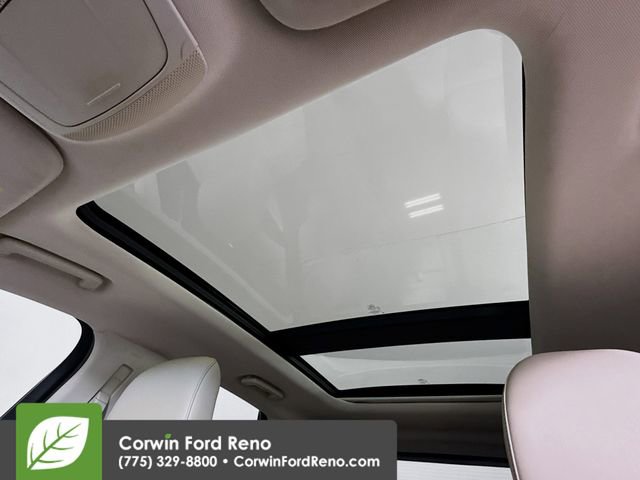 Used 2015 Ford Edge Titanium w/ Equipment Group 301A image 22