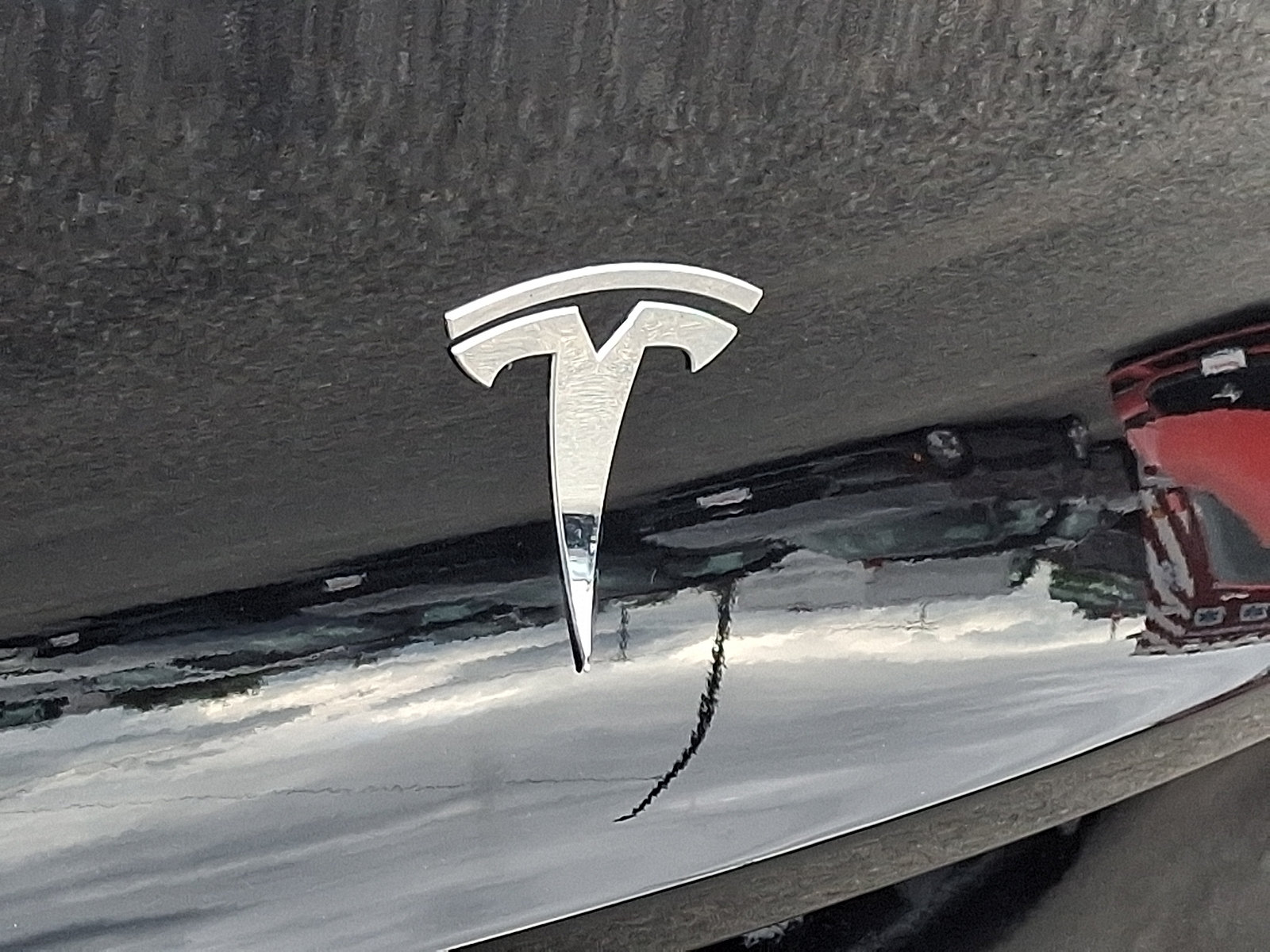 Used 2024 Tesla Model Y Long Range AWD/4WD image 31