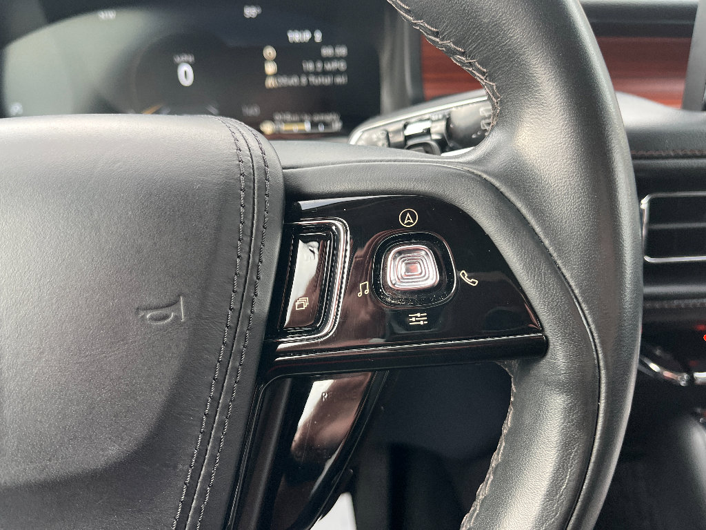 Used 2023 Lincoln Aviator Reserve AWD/4WD image 46