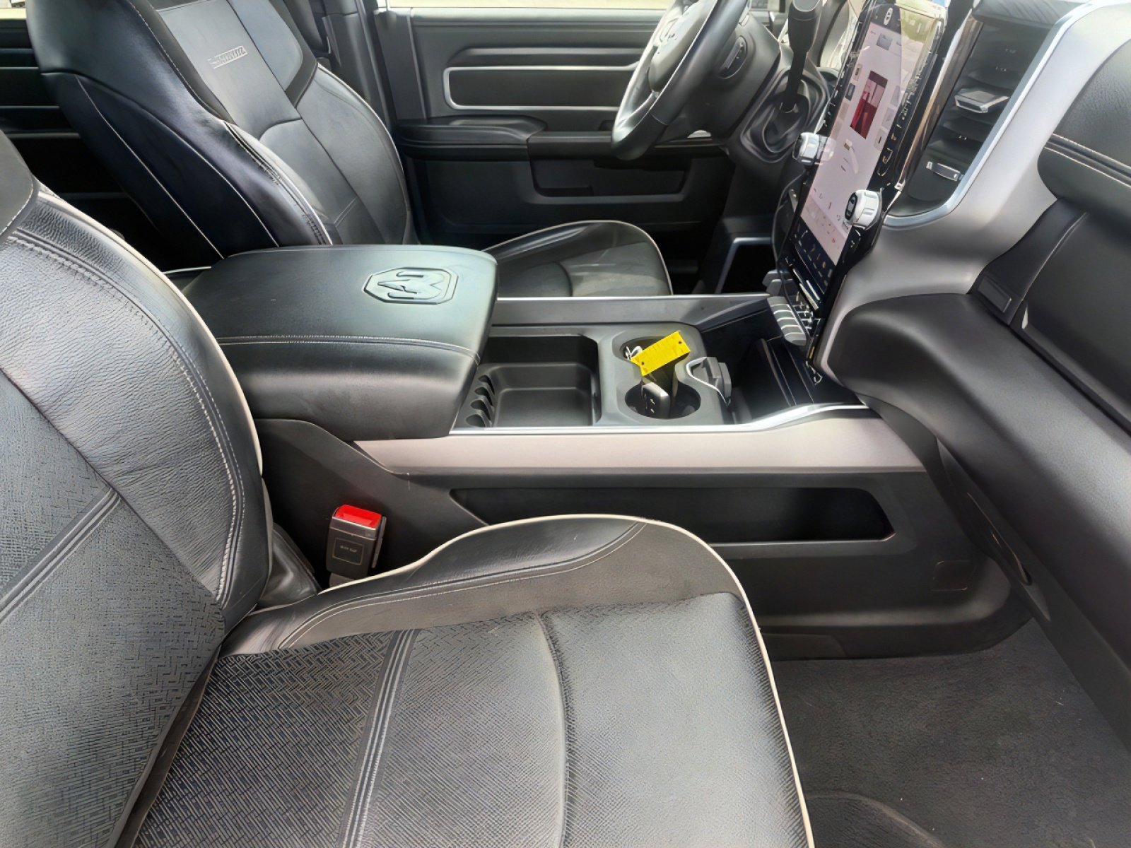 Used 2024 RAM 2500 Laramie w/ Sport Appearance Package image 11