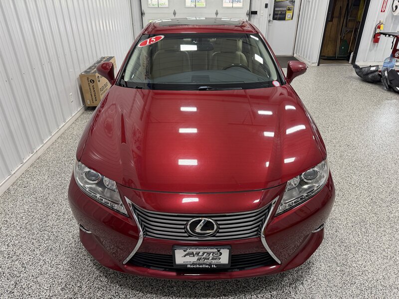 Used 2015 Lexus ES 350 w/ Luxury Package FWD image 24