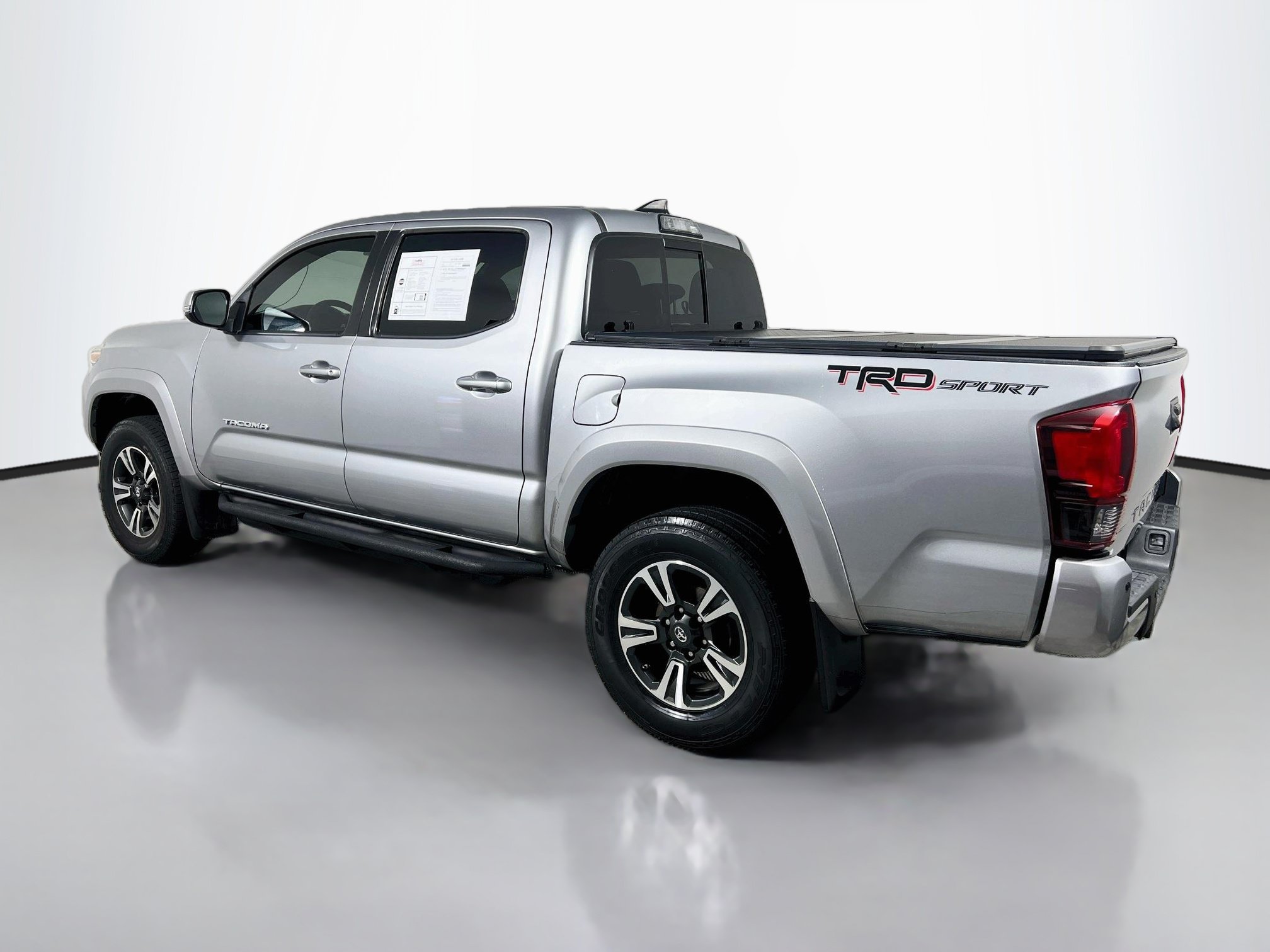 Used 2019 Toyota Tacoma TRD Sport RWD image 8