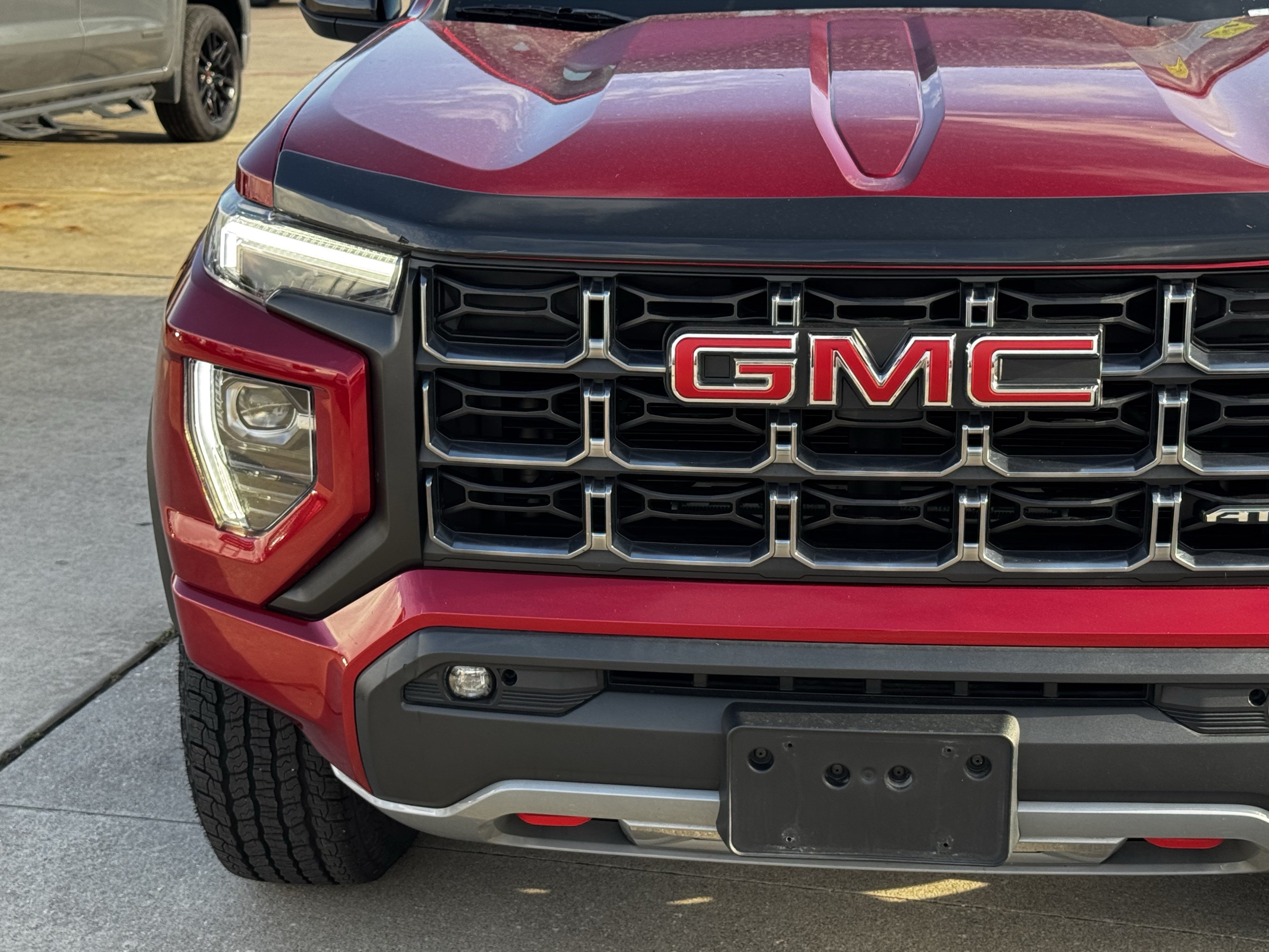 Used 2023 GMC Canyon AT4 w/ AT4 Premium Package AWD/4WD image 6