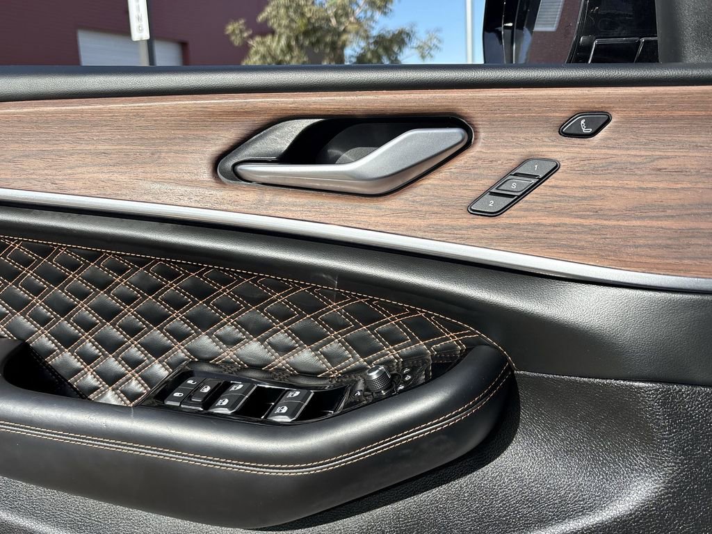 Used 2022 Jeep Grand Cherokee Summit w/ Advanced Protech Group IV image 24