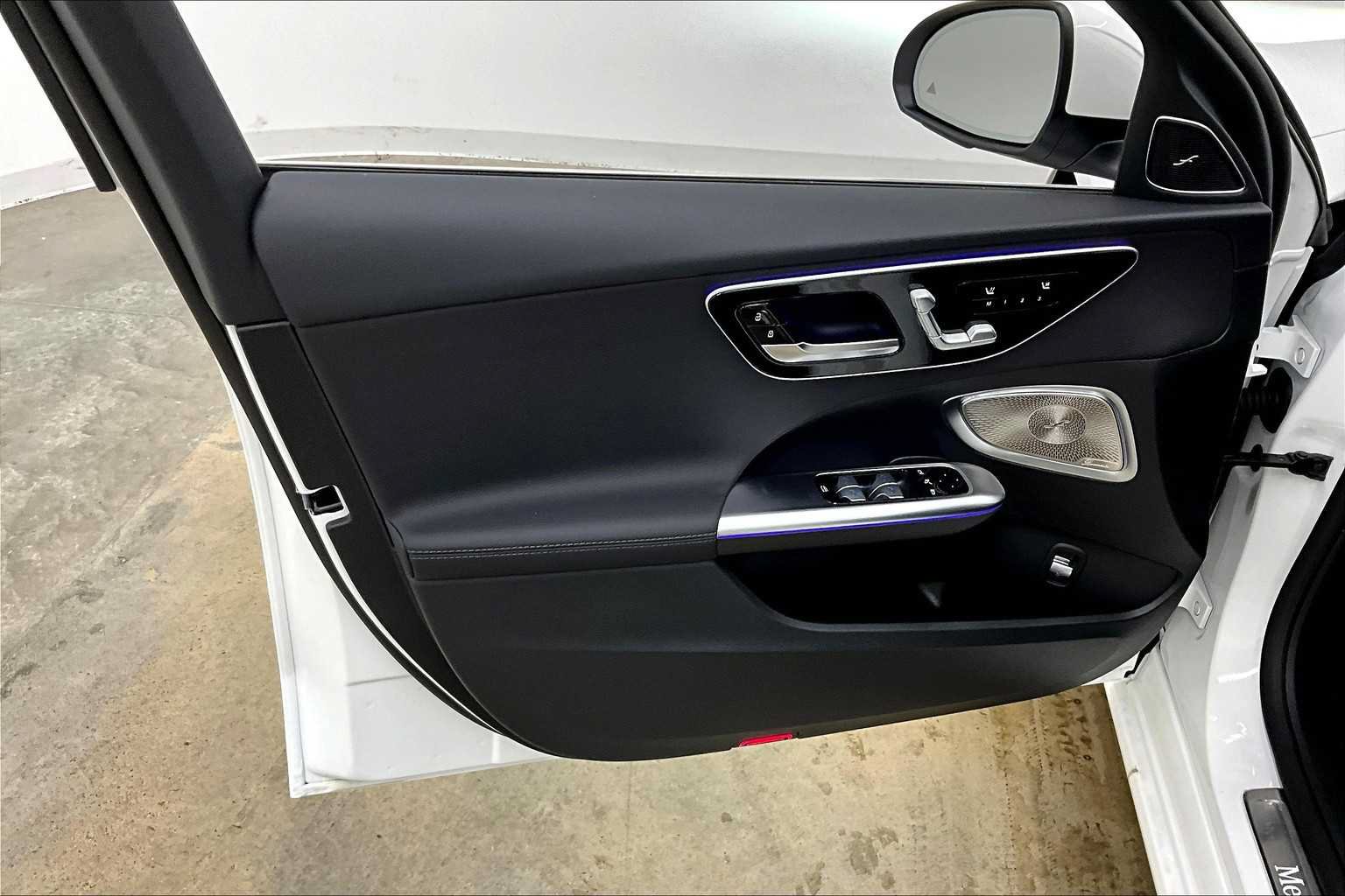 New 2025 Mercedes-Benz C 300 Sedan image 10