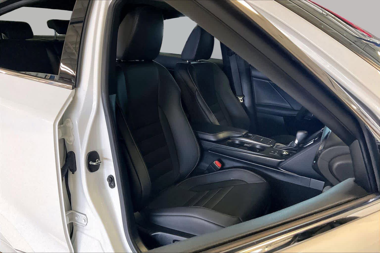 Used 2024 Lexus IS 350 F Sport w/ Navigation Package RWD image 8