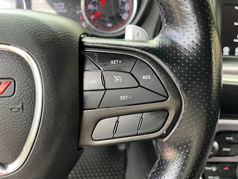 Used 2022 Dodge Challenger R/T RWD image 17