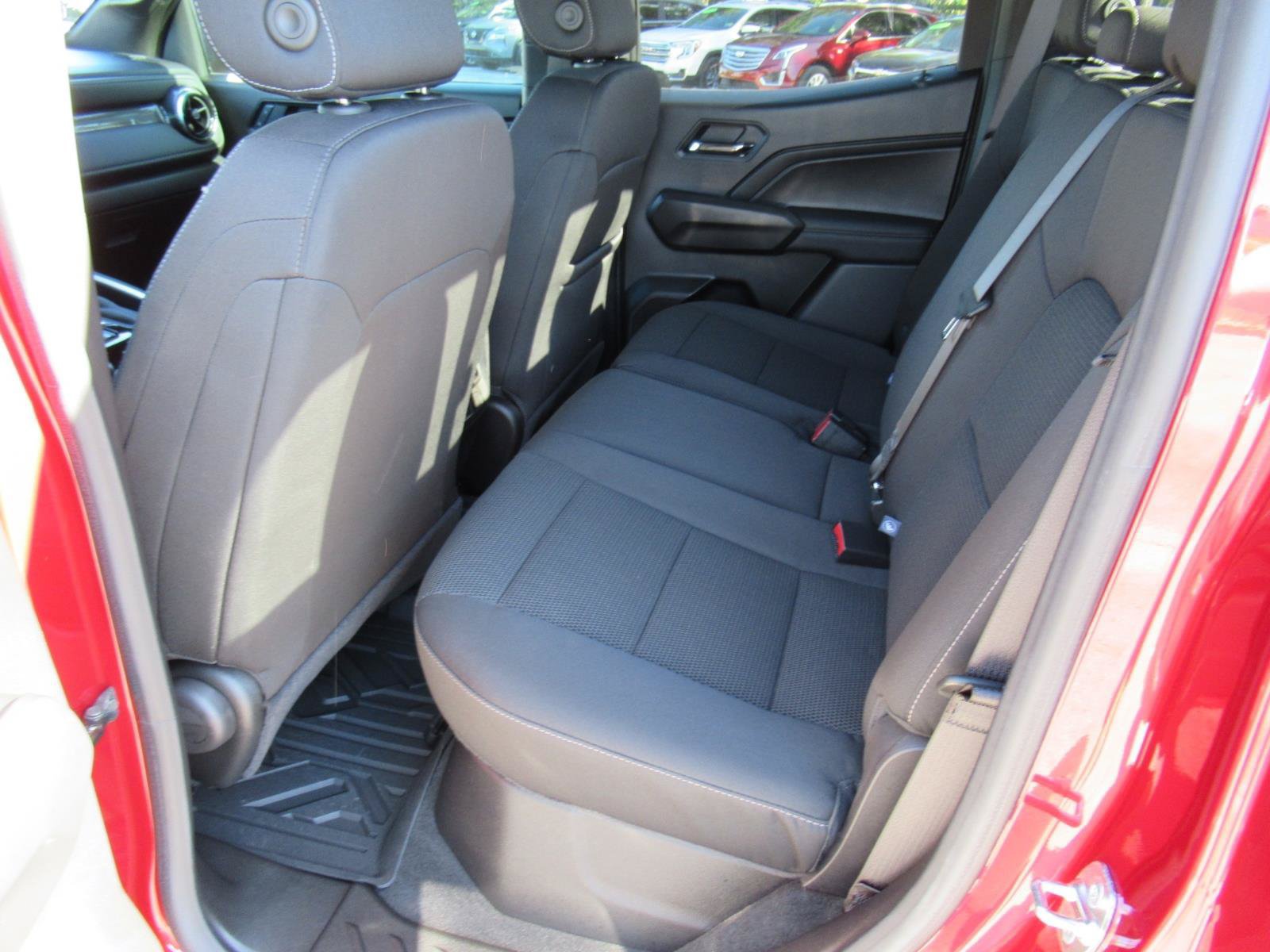 Used 2024 Chevrolet Colorado LT w/ LT Convenience Package RWD image 32