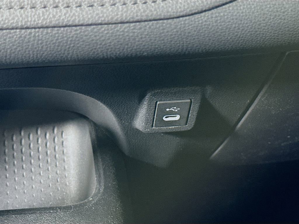 Used 2023 Toyota Corolla SE FWD image 30