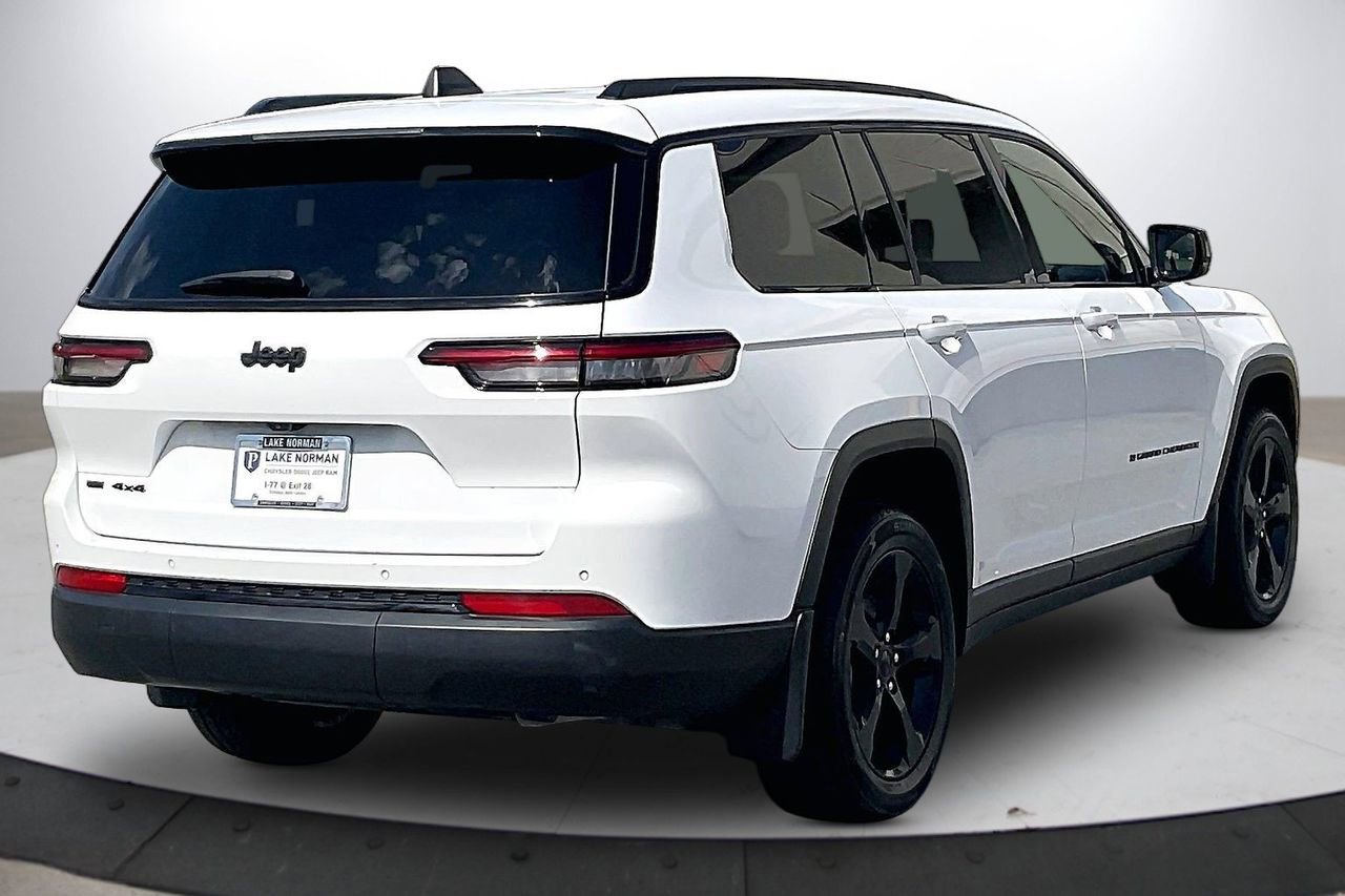 Certified 2023 Jeep Grand Cherokee L Laredo image 9