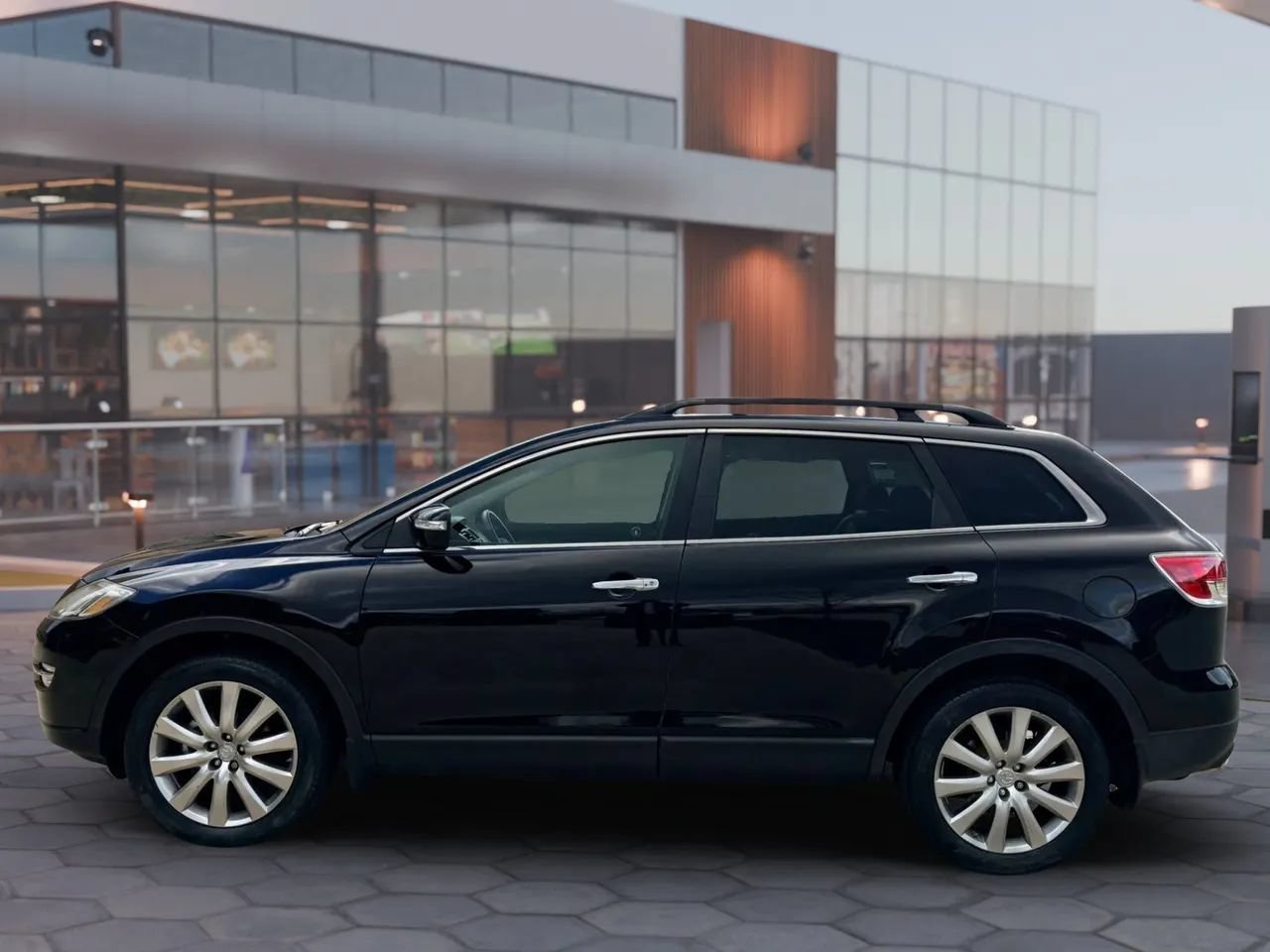 Used 2008 MAZDA CX-9 Grand Touring w/ Moonroof & Bose Audio Pkg AWD/4WD image 6