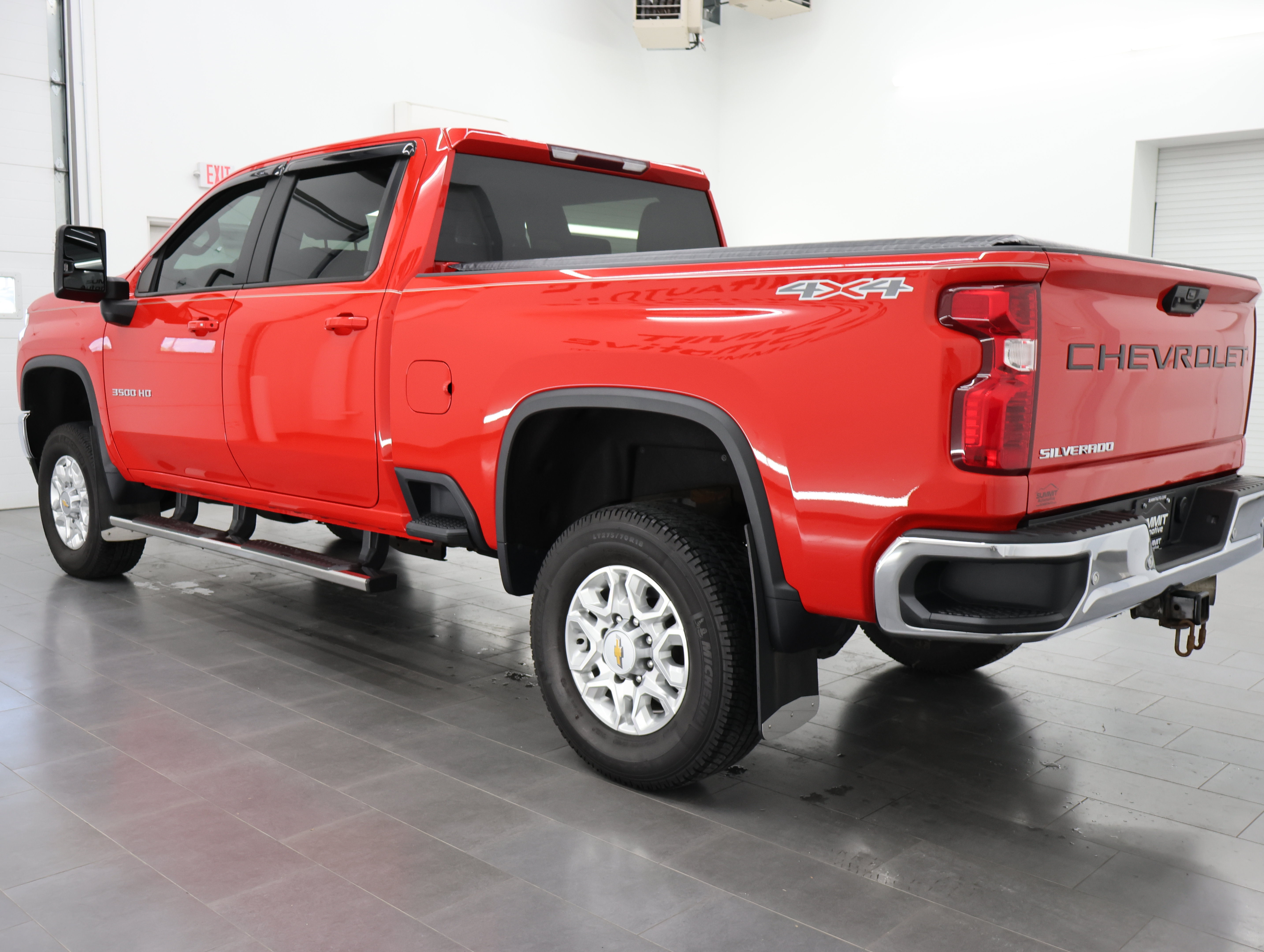 Used 2023 Chevrolet Silverado 3500 LT w/ All Star Edition AWD/4WD image 6
