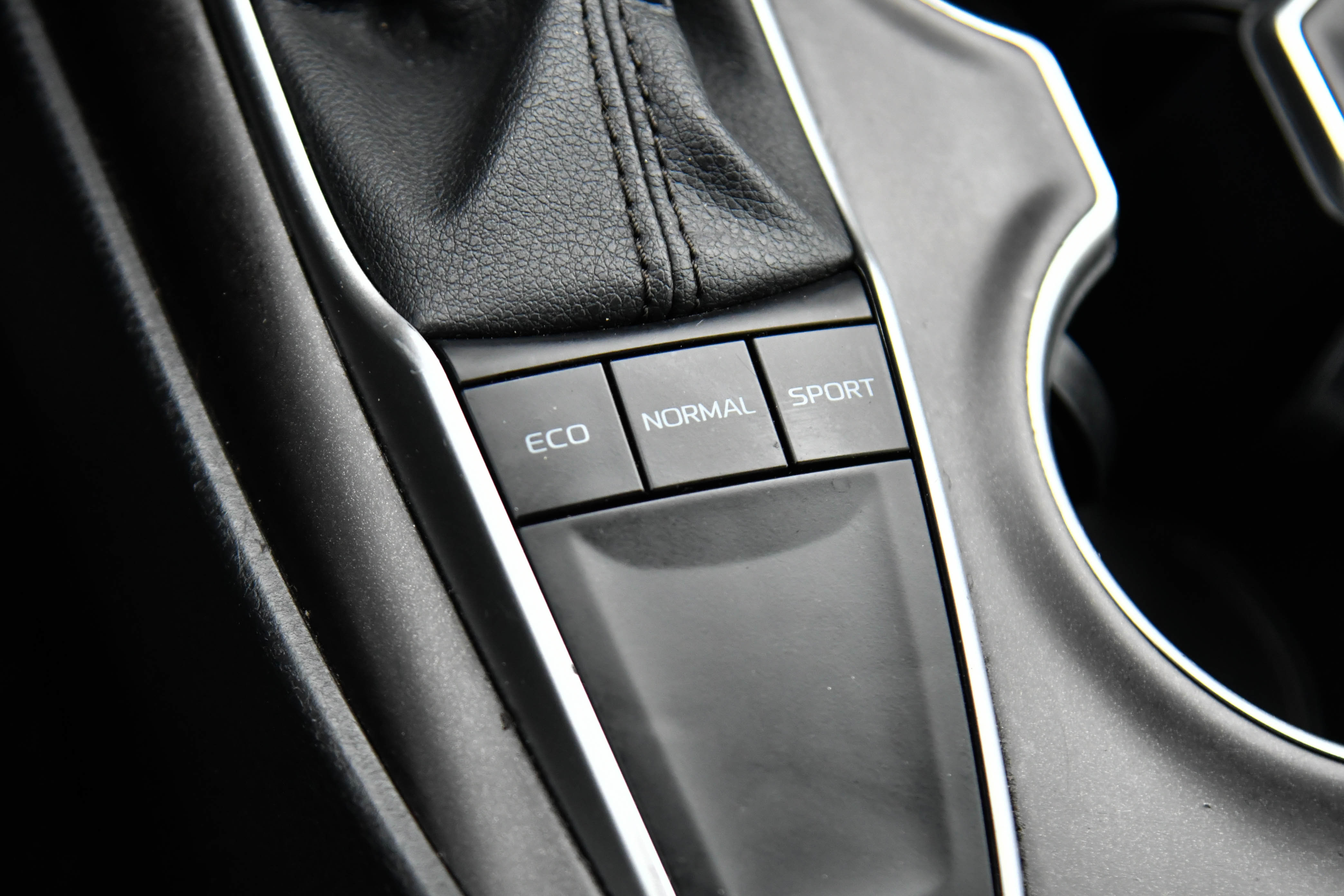 Used 2024 Toyota Camry LE image 25