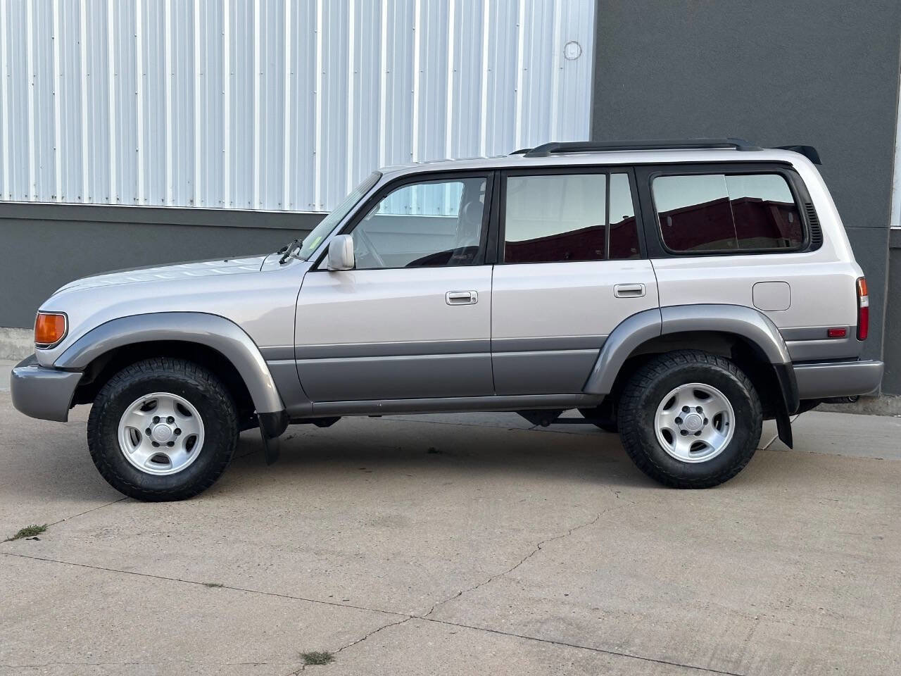 Used 1996 Toyota Land Cruiser image 12