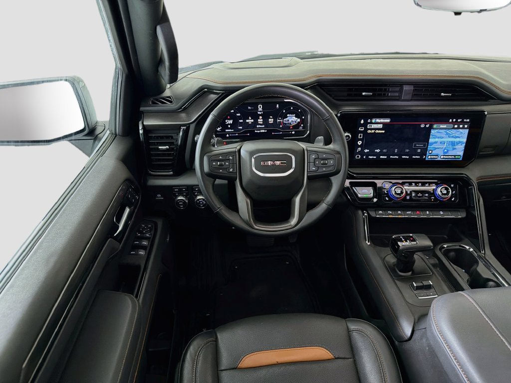 Used 2025 GMC Sierra 1500 AT4 w/ Technology Package AWD/4WD image 28