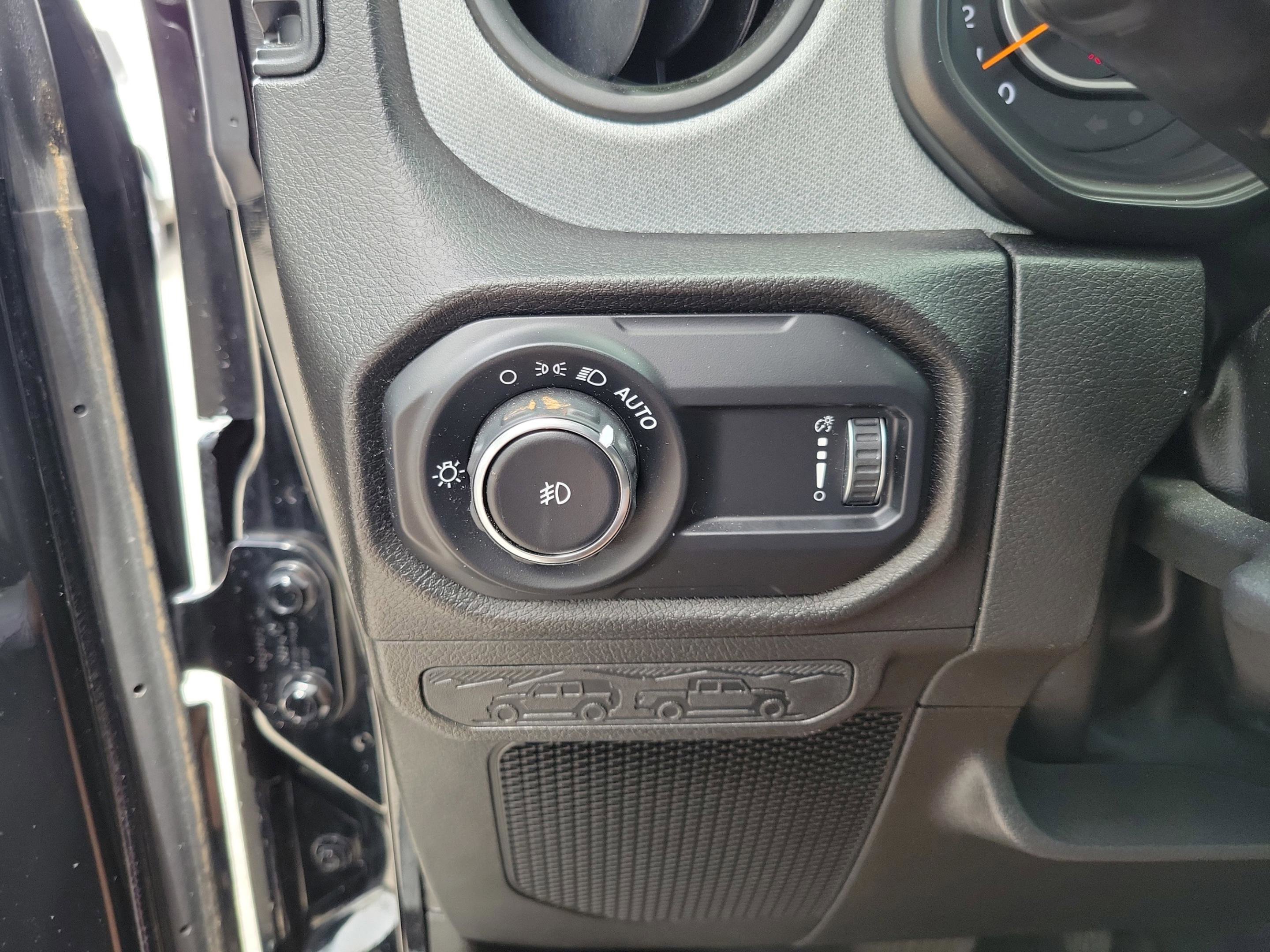 Used 2024 Jeep Wrangler Unlimited Sport AWD/4WD image 15