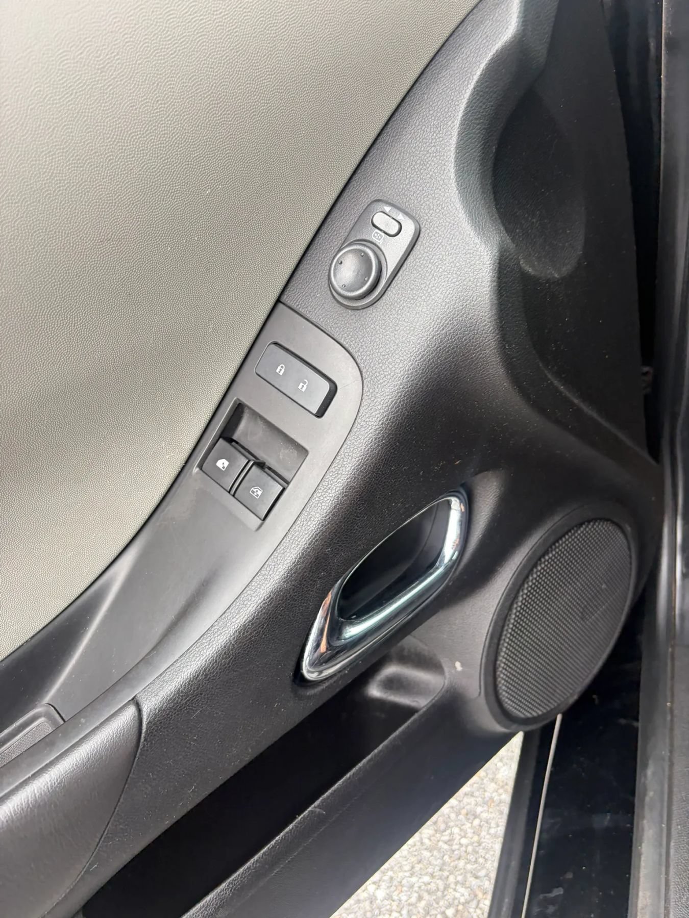 Used 2014 Chevrolet Camaro LS RWD image 38