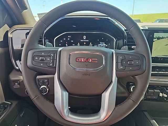New 2025 GMC Sierra 1500 SLT image 18