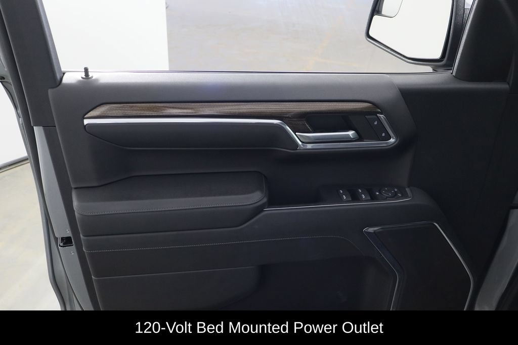 Used 2023 Chevrolet Silverado 1500 LT AWD/4WD image 11