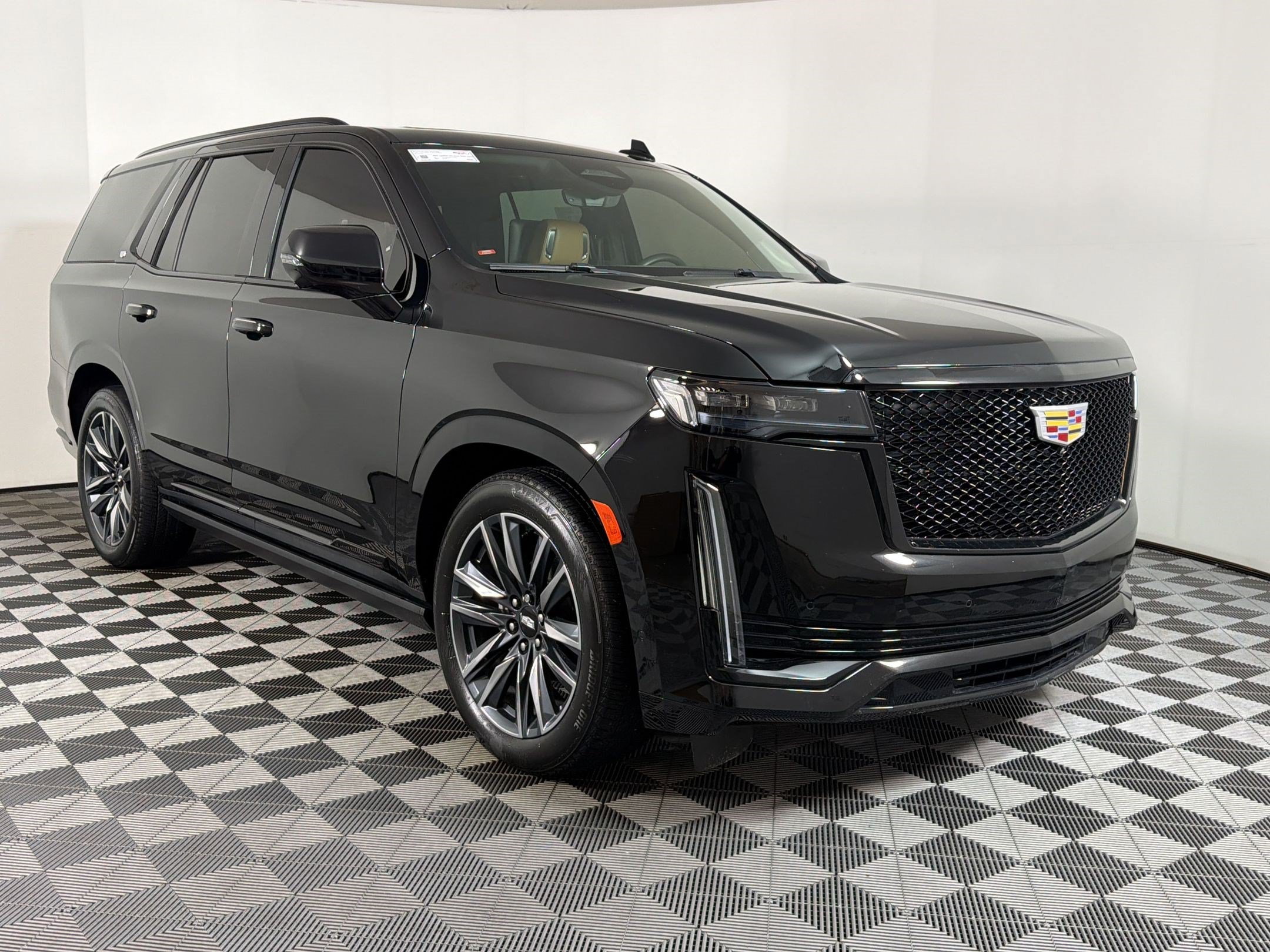 Used 2023 Cadillac Escalade Sport w/ Touring Package RWD image 18